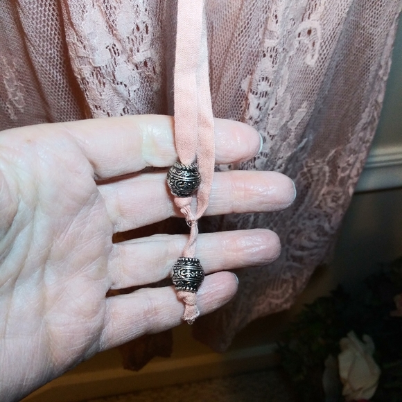 Forever 21 Boho Festival Style  Strapless Mauve Lace Mini Dress - Picture 4 of 10